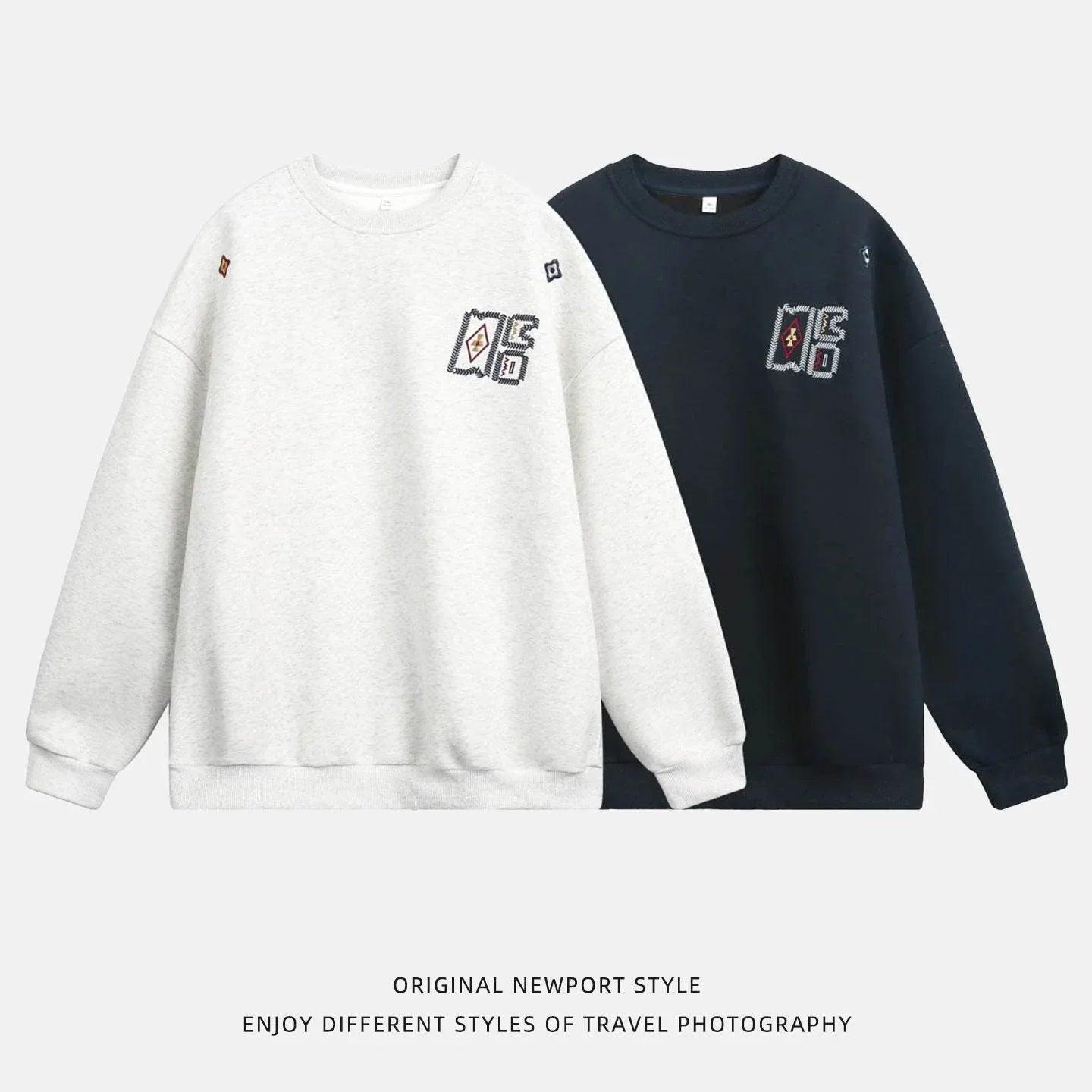 Embroidered loose silhouette round neck sweatshirt for men | MuddyStock Orioginals