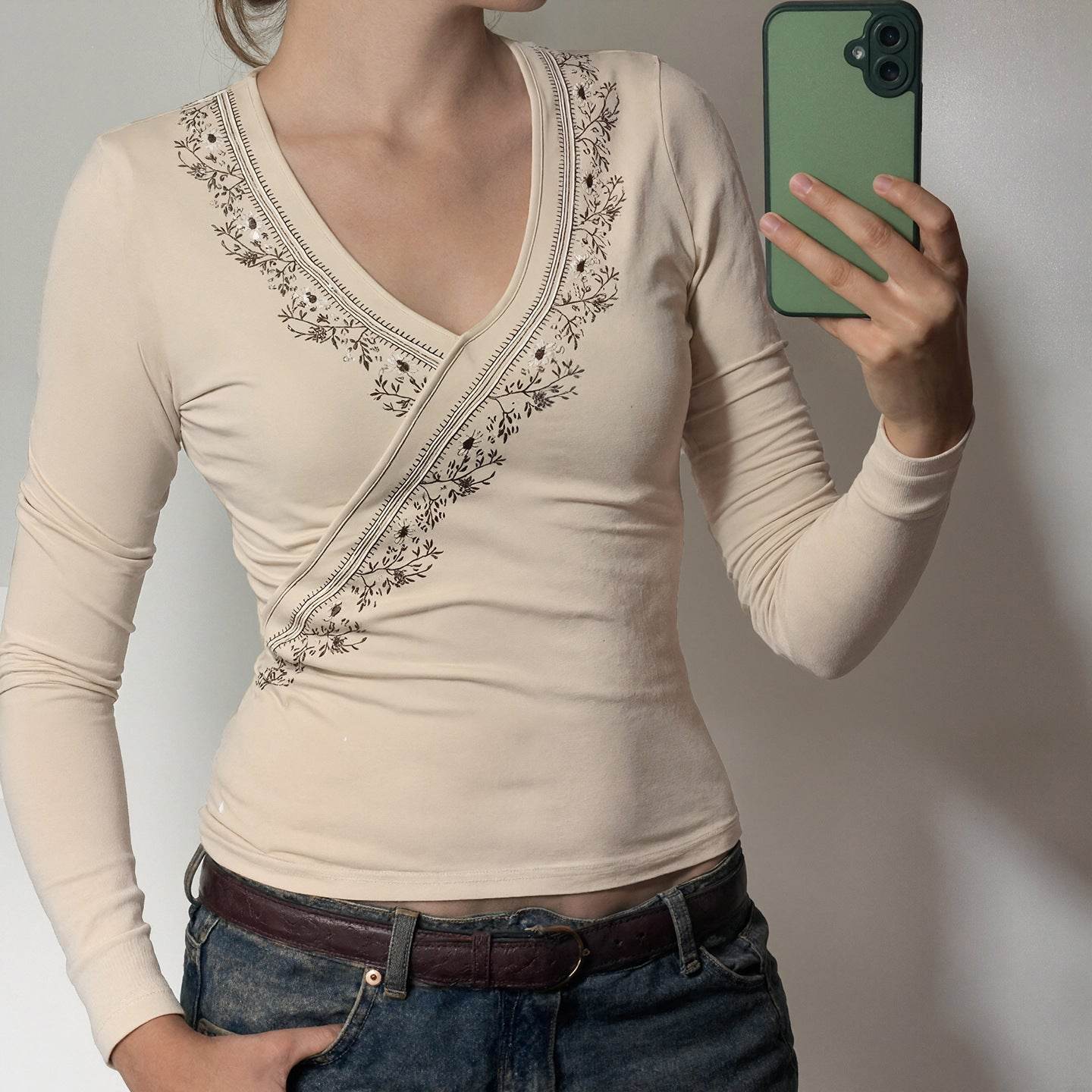 Vintage floral print cross V-neck long sleeved top | MuddyStock Originals MuddyStock