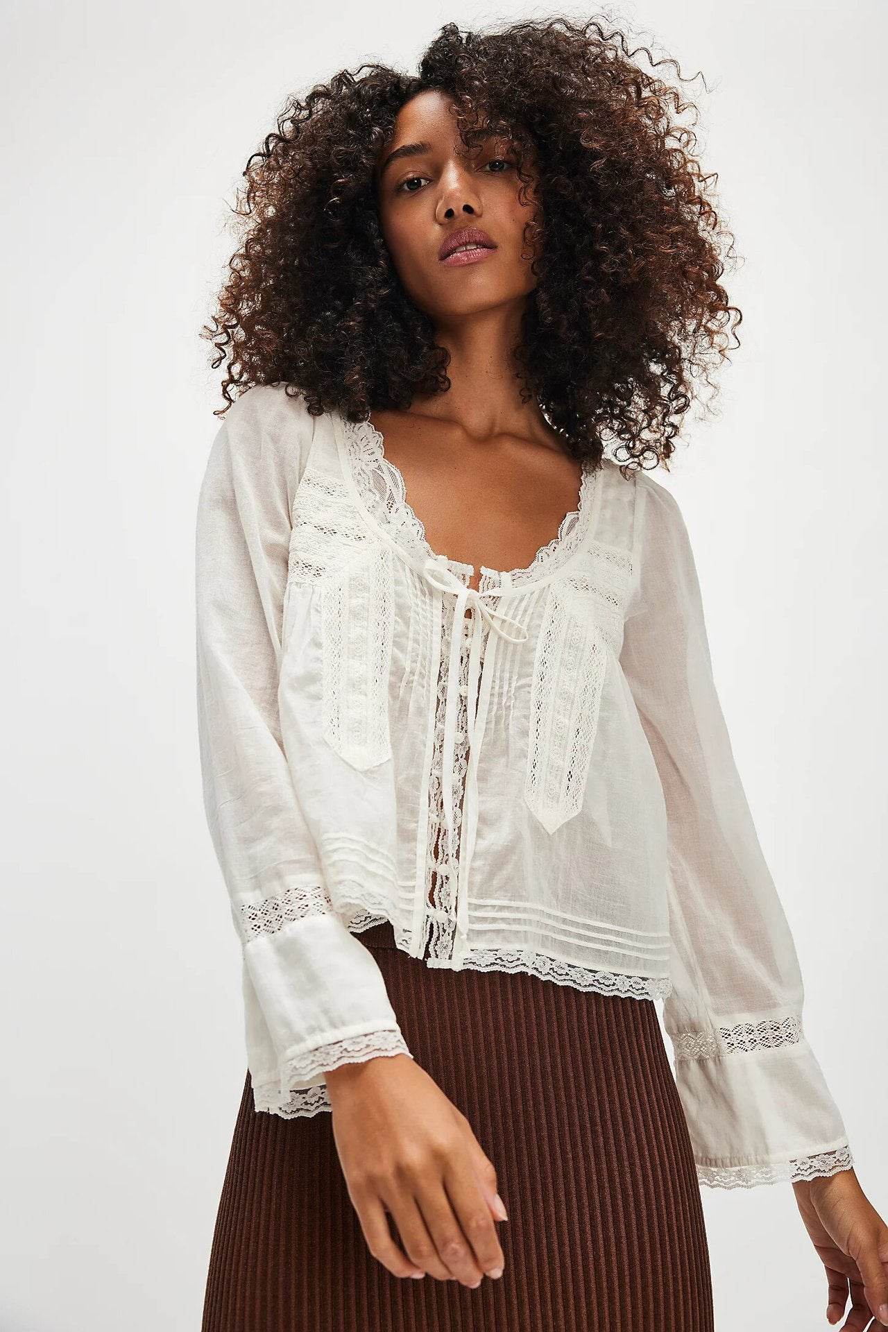 Lace U-shaped Lace Collar Long Sleeve Light Shirt White MuddyStock