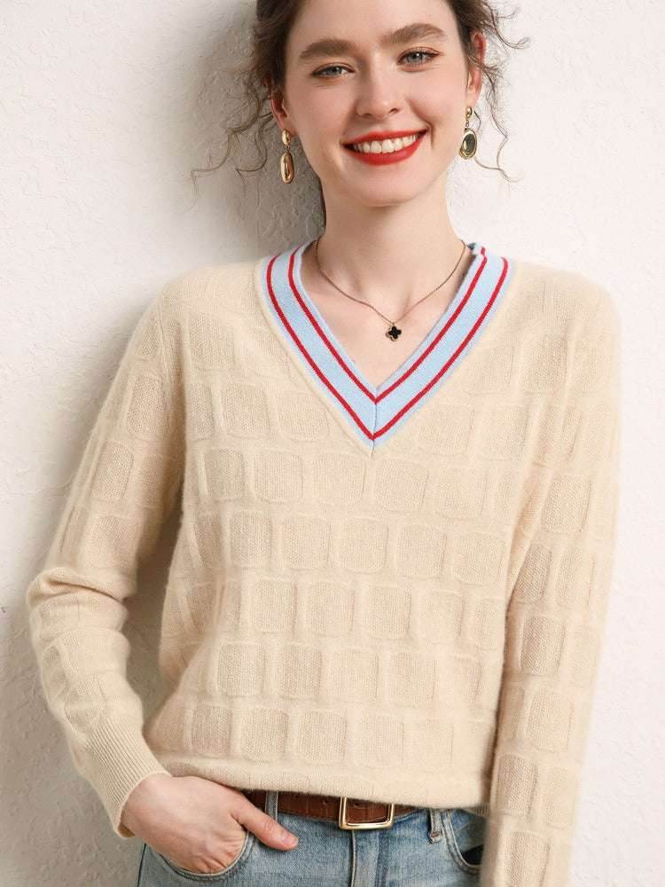 V-neck soft sweater knitted short pullover | MuddyStock Originals MuddyStock