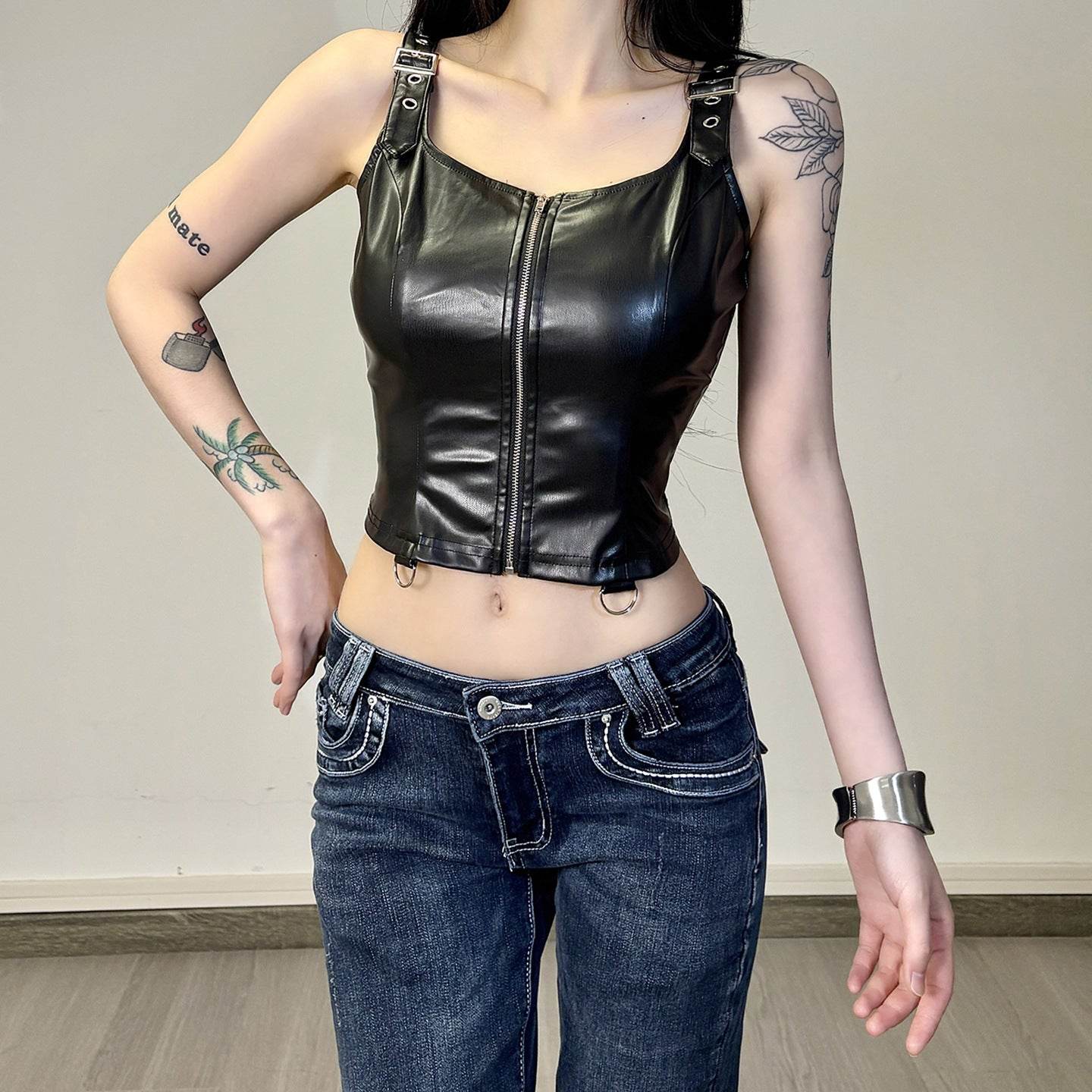 Zipper camisole sleeveless top | MuddyStock Originals MuddyStock