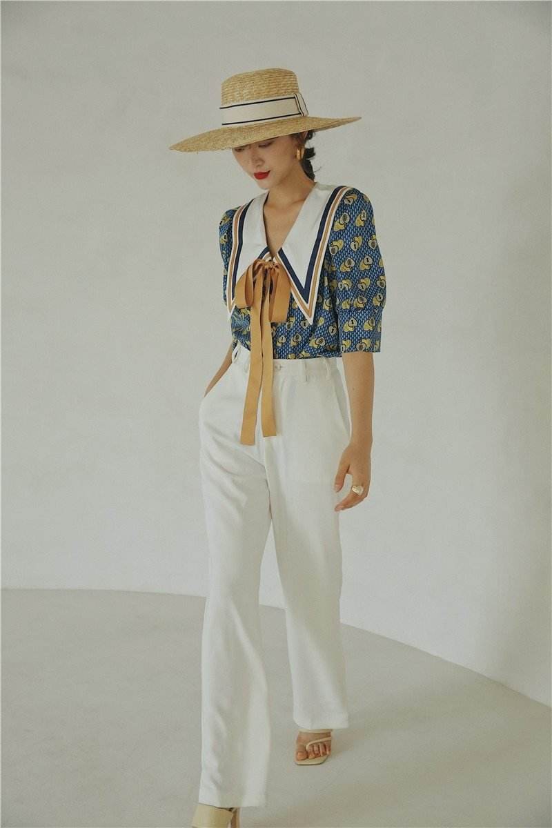 Blue short sleeve shirt MuddyStock