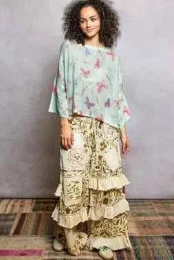 Butterflies Pattern Round Neck knit Top with Outseam Rolling Edge For Women