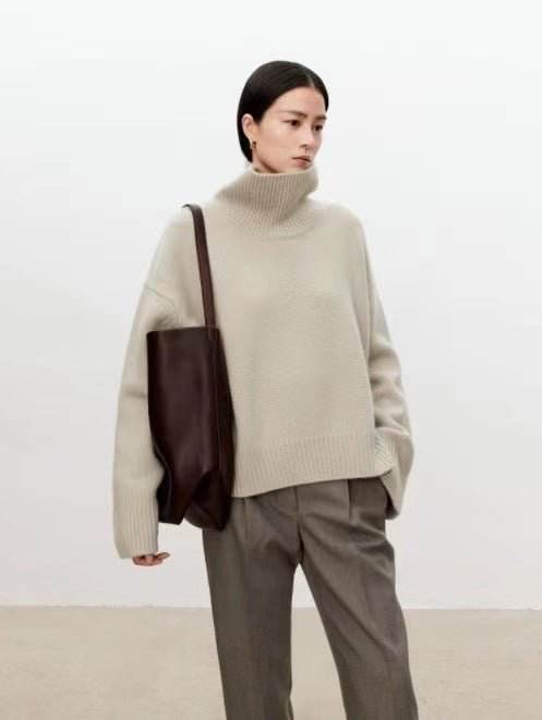 High neck cashmere sweater for women | MuddyStock Originals Apricot colored rice MuddyStock