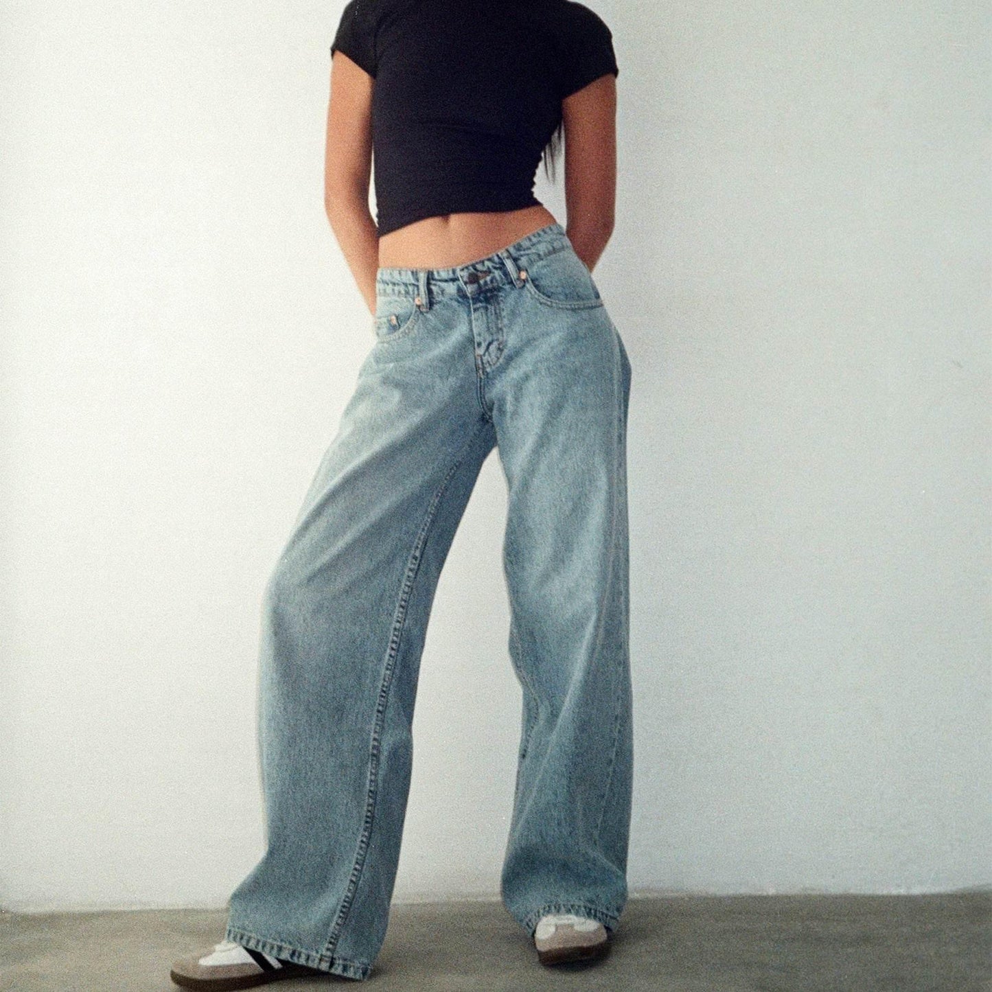 Retro Low Waist Non-elastic Washed Straight Jeans For Women Light Blue