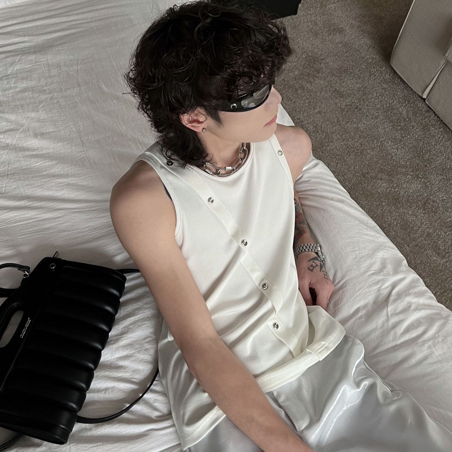 Sleeveless vest metal breasted T-shirt for men | MuddyStock Originals MuddyStock