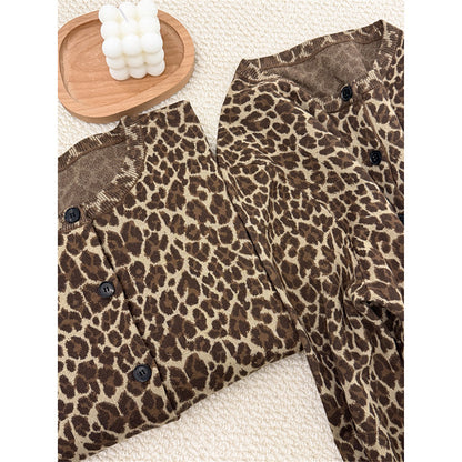 Leopard print round neck slim fit sweater top