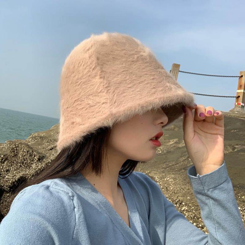 Women's warm hat autumn and winter Khaki M MuddyStock