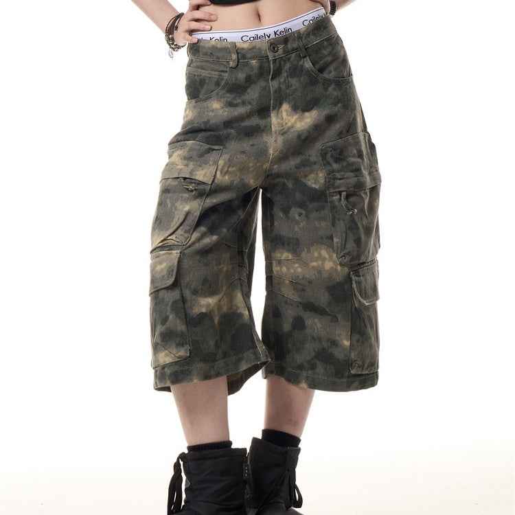 Retro Camouflage Cropped Pants For Women