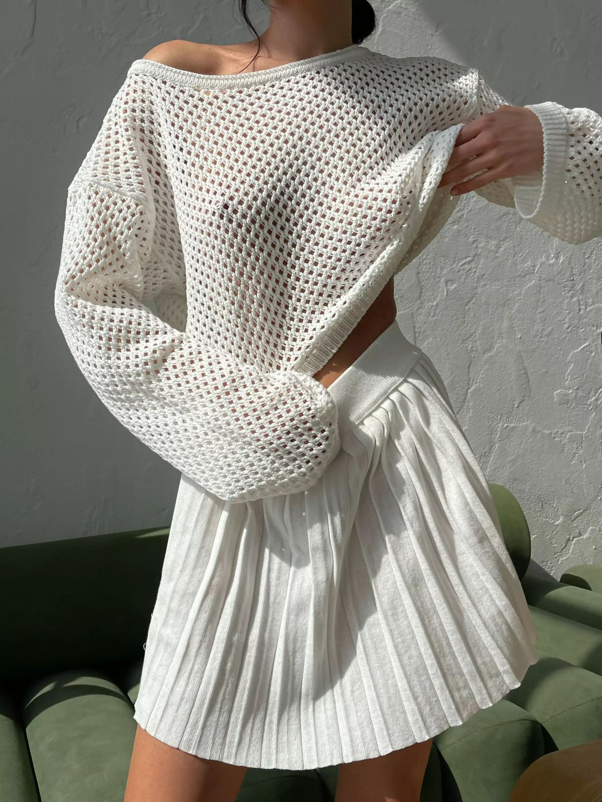 Hollow-out Knit Two-Piece Set Women Relaxed Sweater Pleated Mini Skirt 26119-Off-white