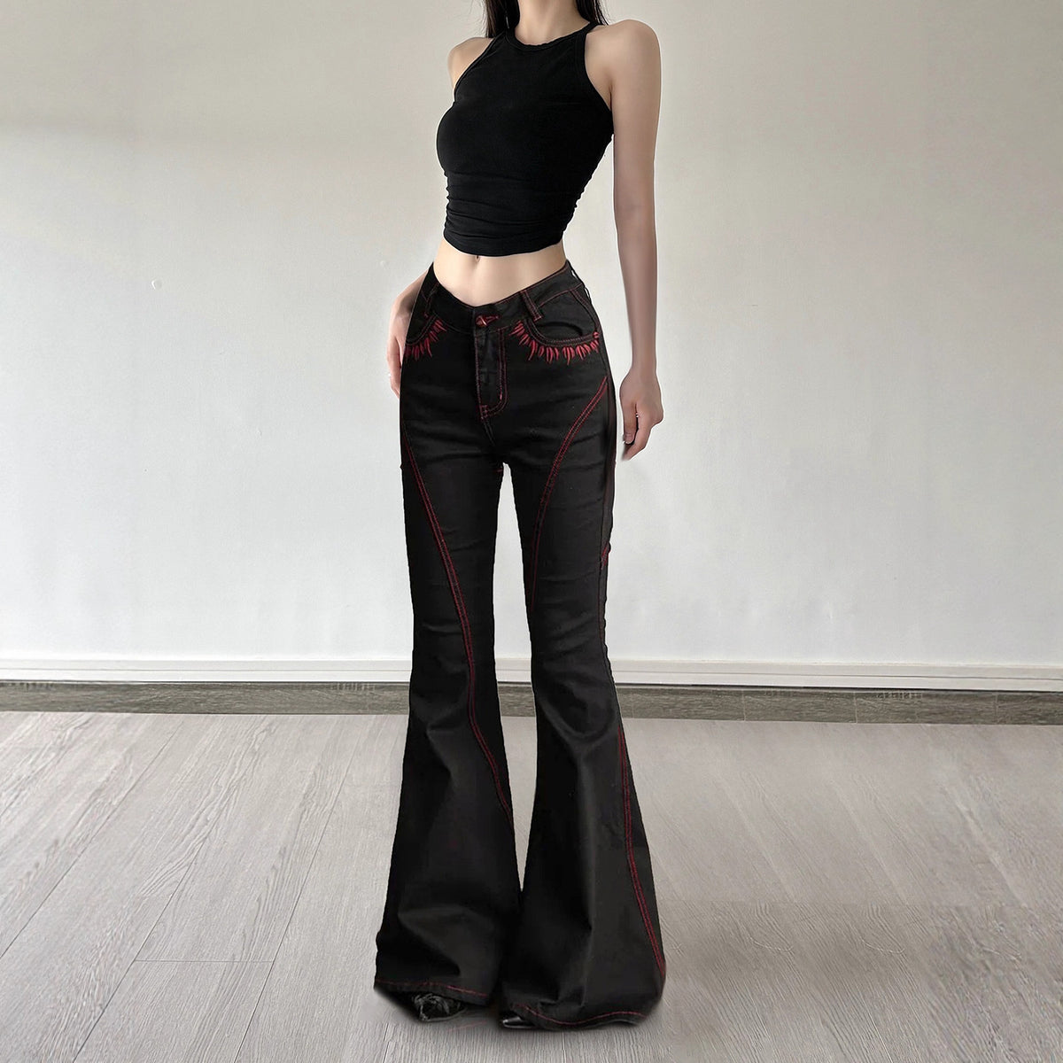 Embroidered bright thread slightly spicy jeans for women