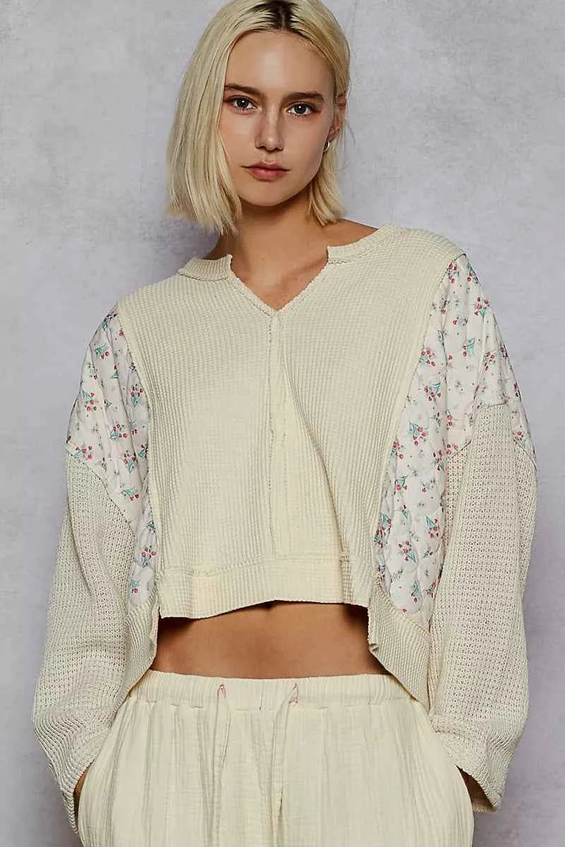 Floral Pattern Quilted Knit Cropped Top with Raw Edge Detail For Women CREAM Trendsi