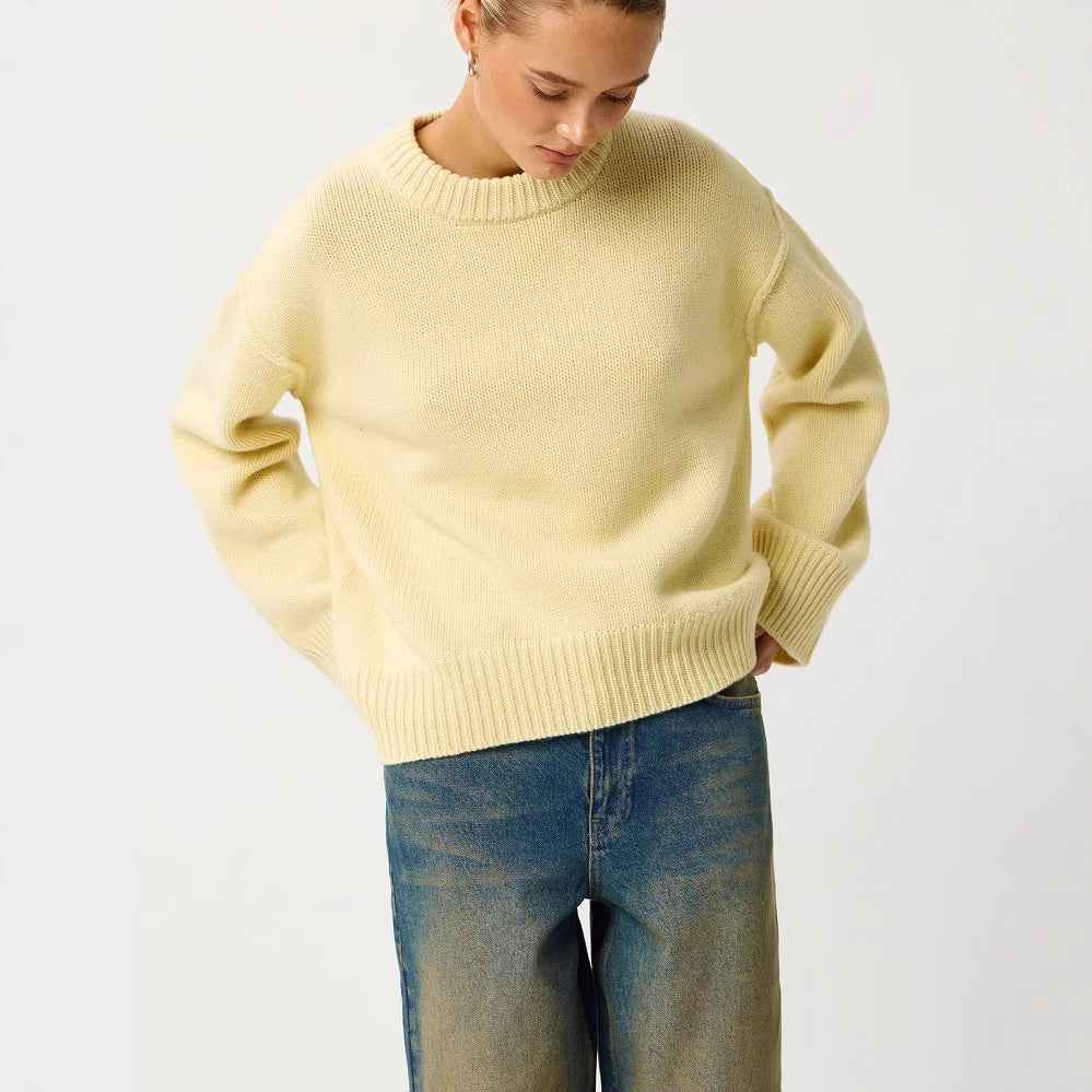 Ladies New Autumn And Winter Loose Round Neck Sweater Light Yellow MuddyStock