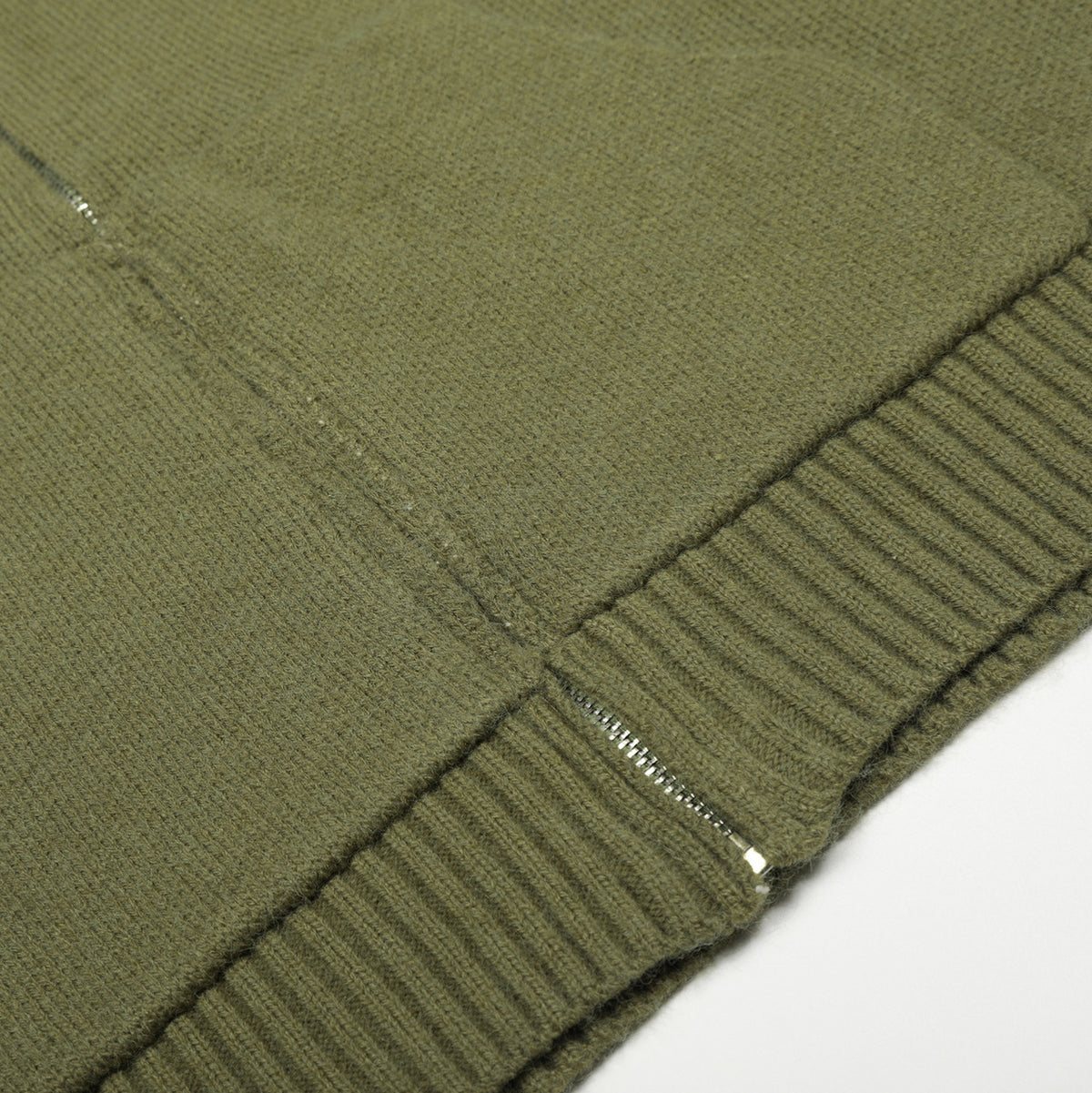 Knitted sweater with zipper jacket and jacquard design