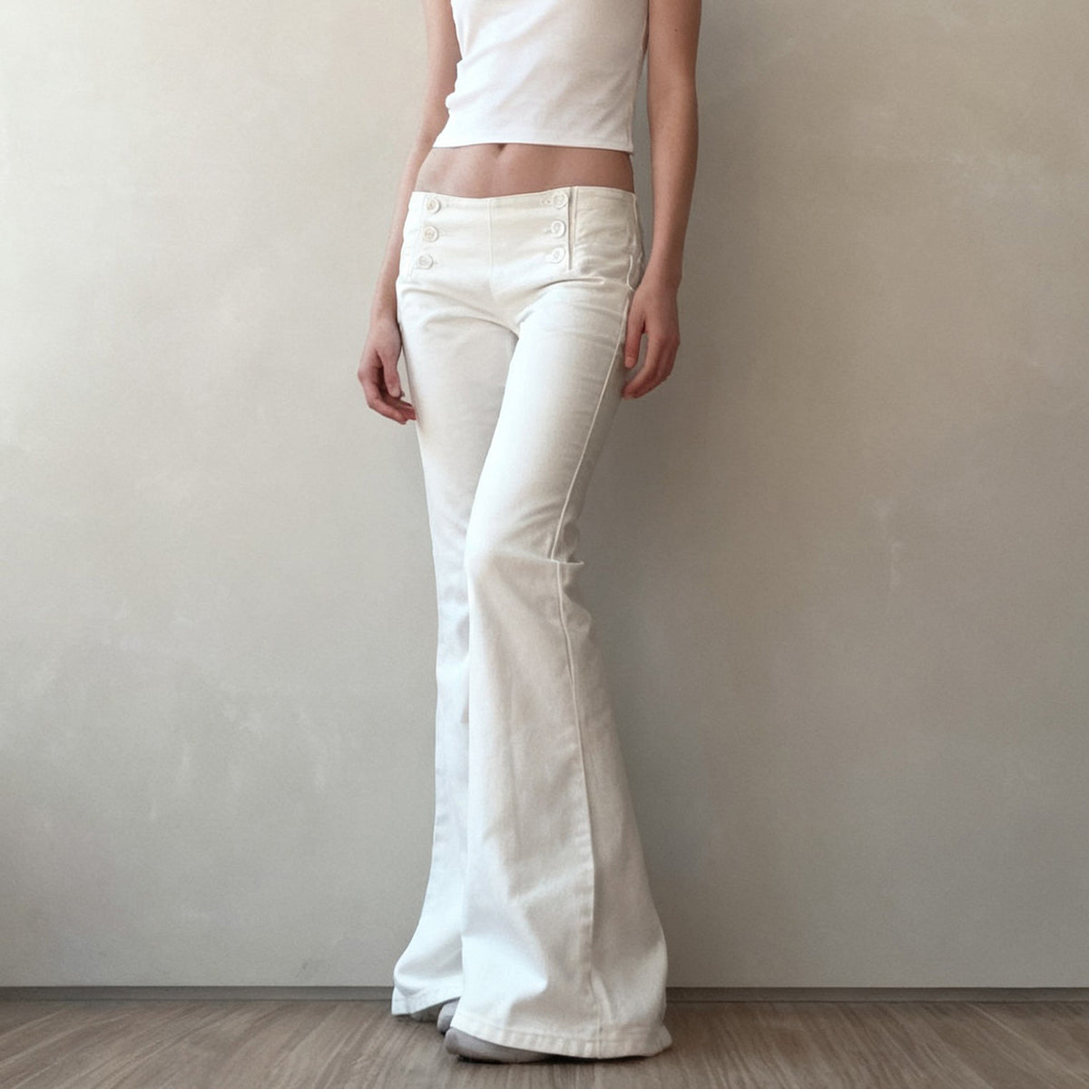 Low waist slimming and slightly flared white stretch jeans