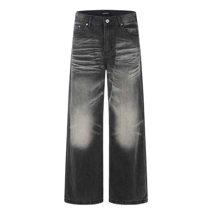 Grinding white to make old denim pants