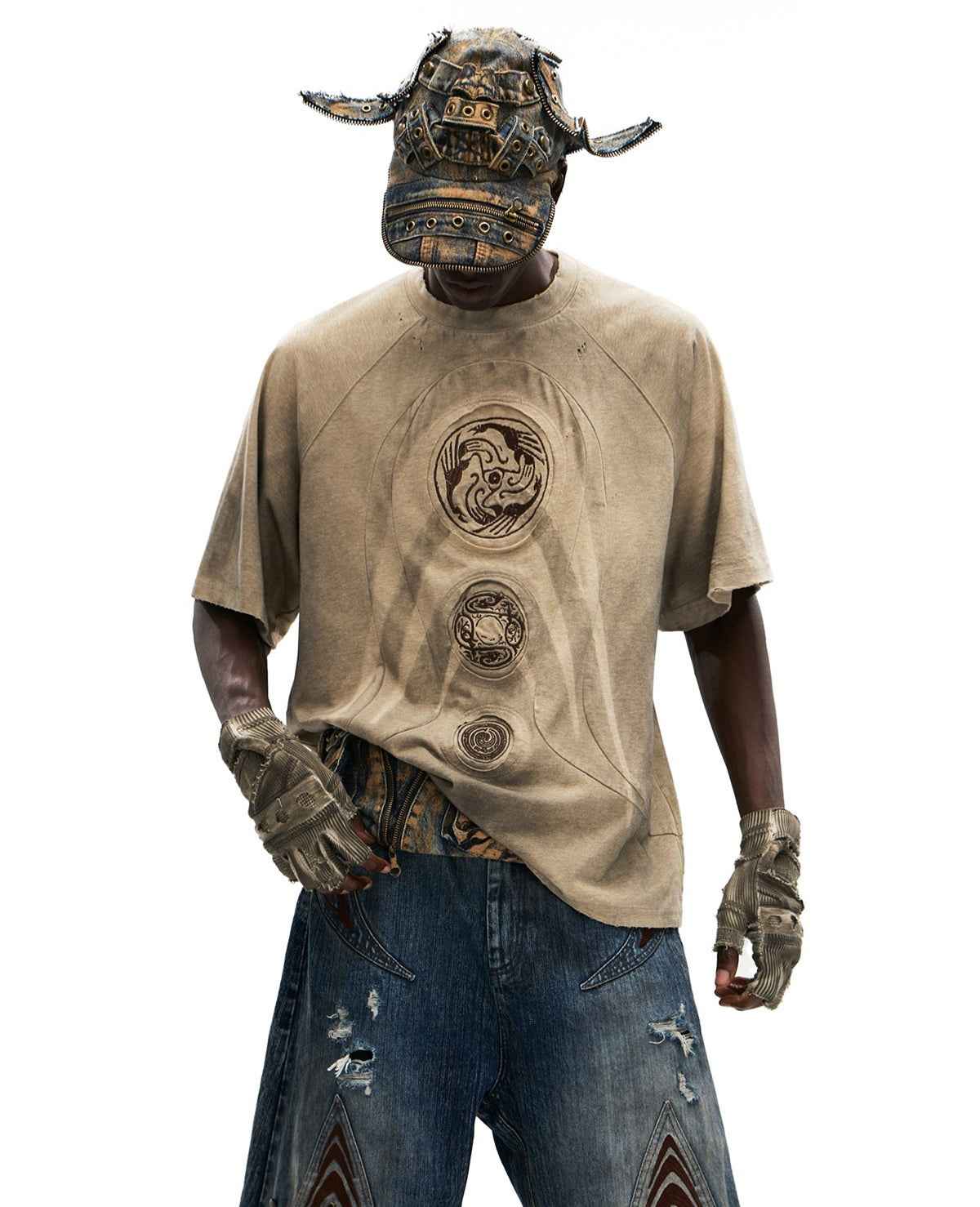 Casual Embroidered Earth-Tone T-Shirt For Men null