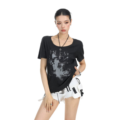 Portrait Print U-Neck T-Shirt For Women | MuddyStock Originals