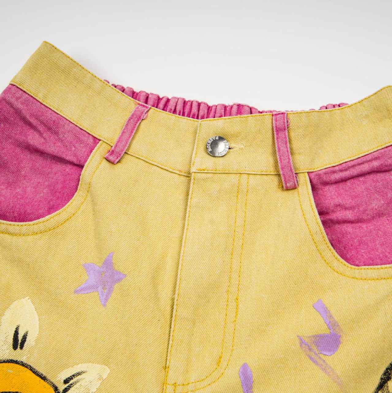 Hand drawn graffiti cropped pants for women | MuddyStock Originals