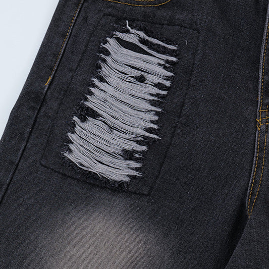 Loose silhouette washed and worn straight denim shorts
