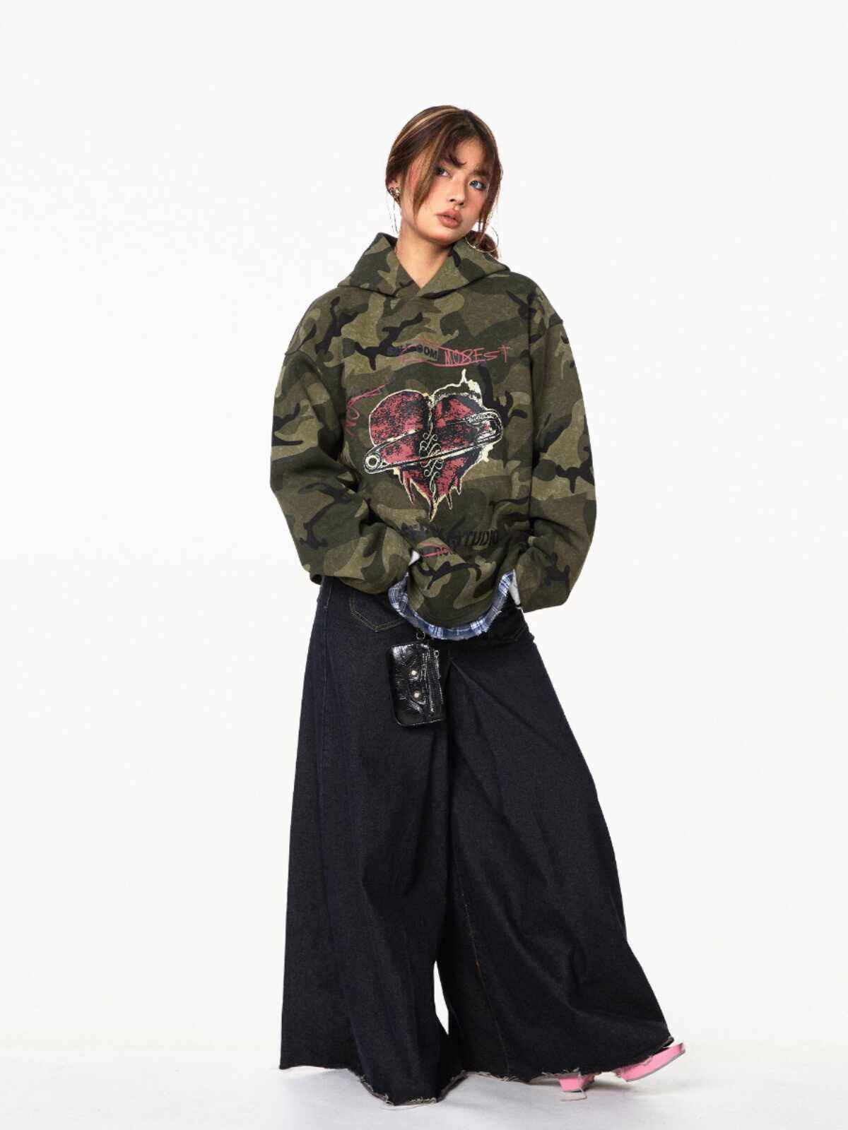 Retro Love Camouflage Hoodie For Women MuddyStock