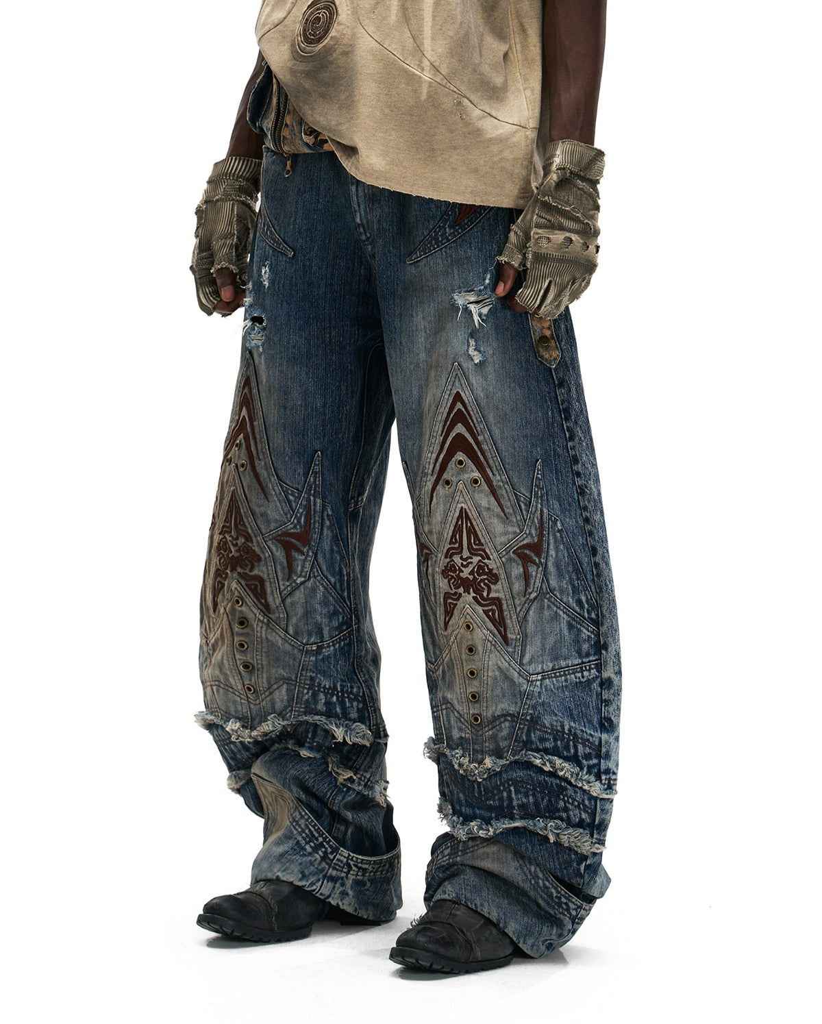 Scale-armor-patterned Bamboo-knot-design Curved-sword Jeans For Men