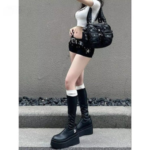 Y2K Style High-Waisted Fitted Straight-Leg Shorts For Women | MuddyStock Originals WJ300 Black