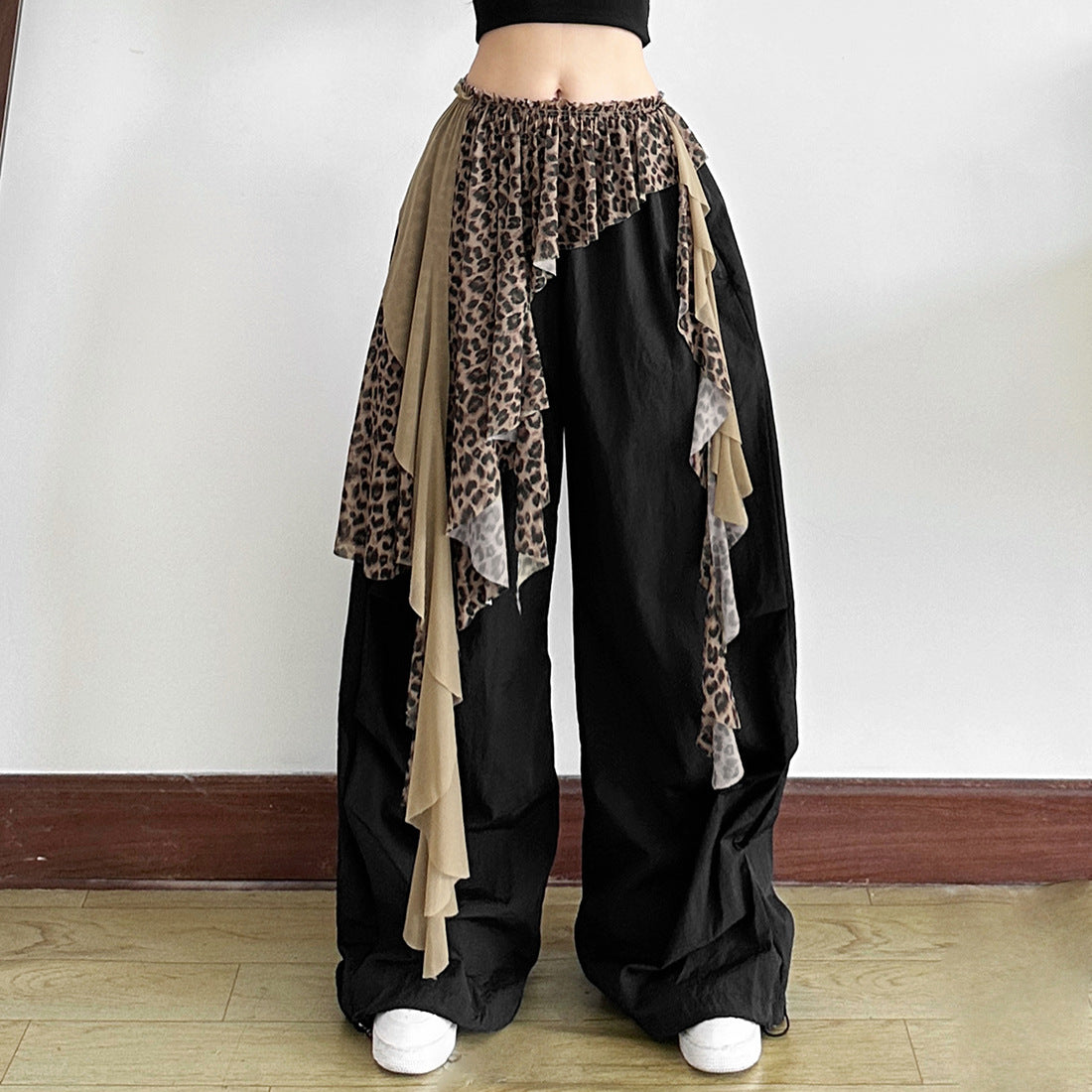 Small and versatile irregular ribbon decoration for women