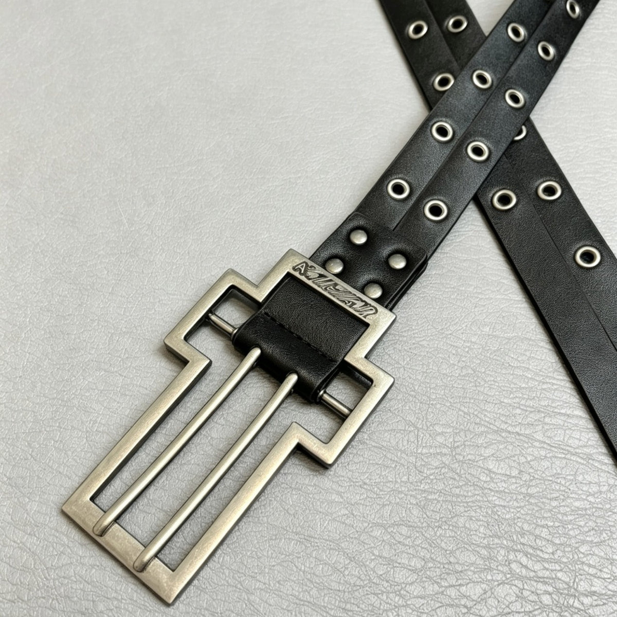 Fashionable Double-Prong Buckle Punk Style