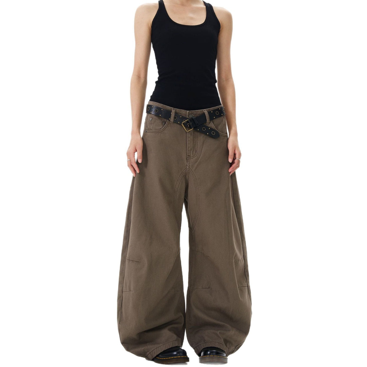 Versatile curved knife slimming jeans