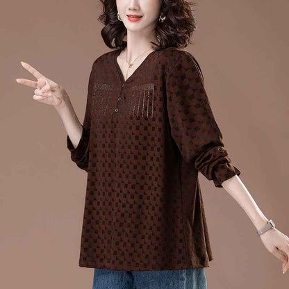 V-neck long sleeved T-shirt for women