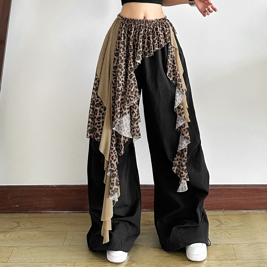 Small and versatile irregular ribbon decoration for women