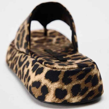 Leopard Pattern Slippers