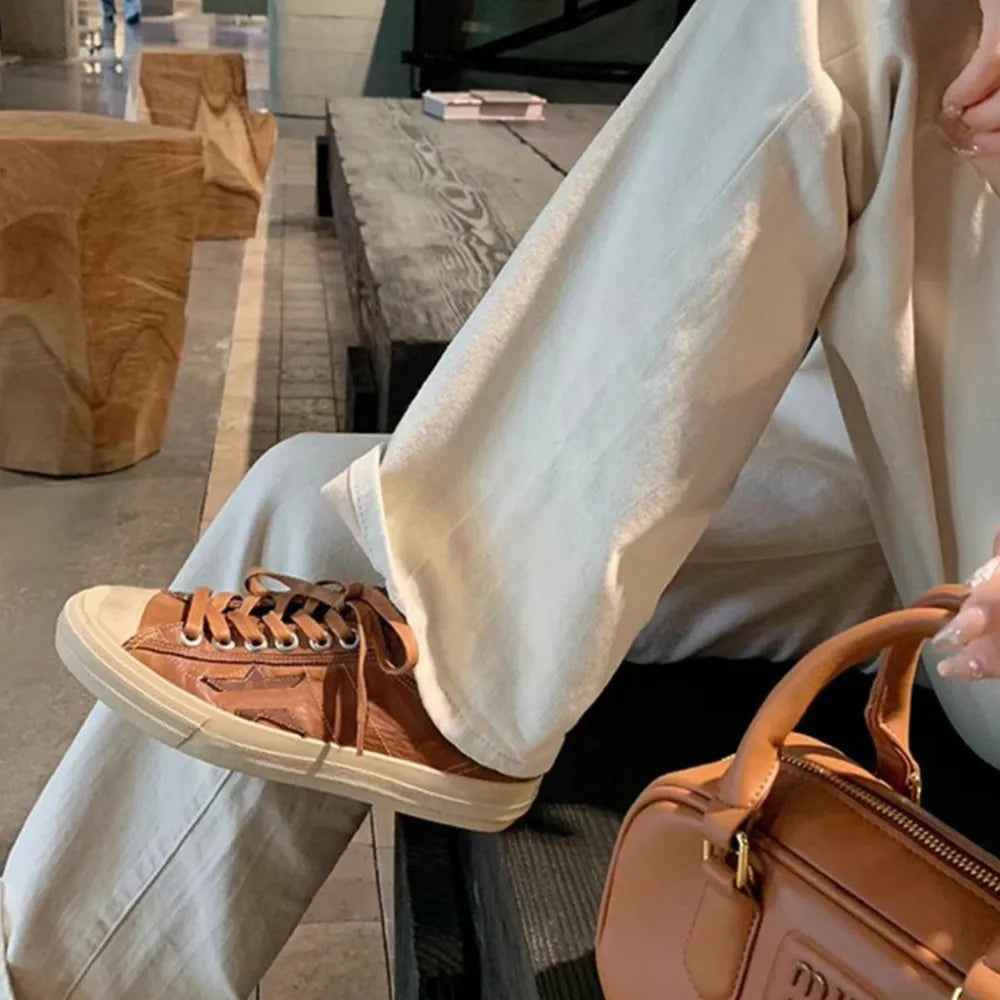 Retro lace up casual star board shoes for women Brown