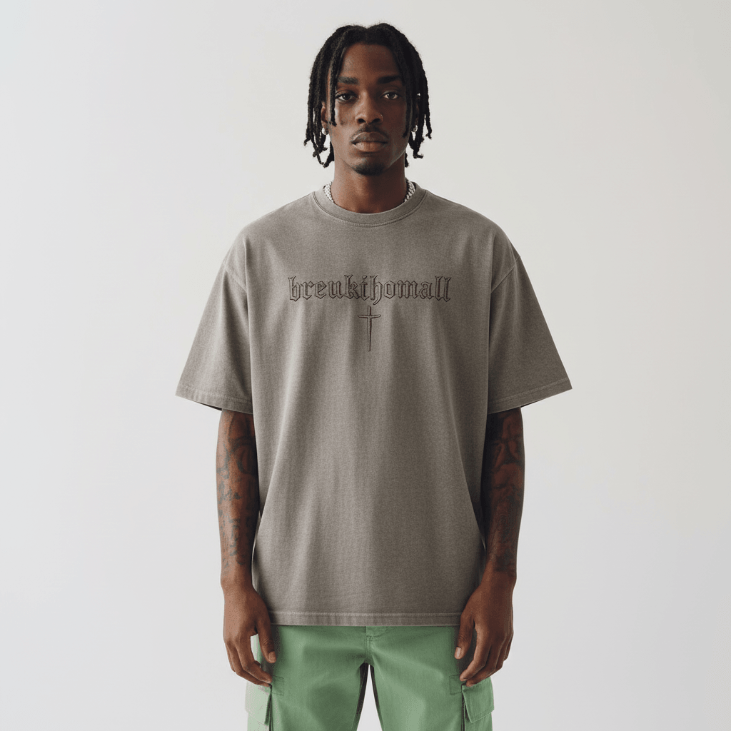 Retro Alphabet Embroidered T-shirt Men