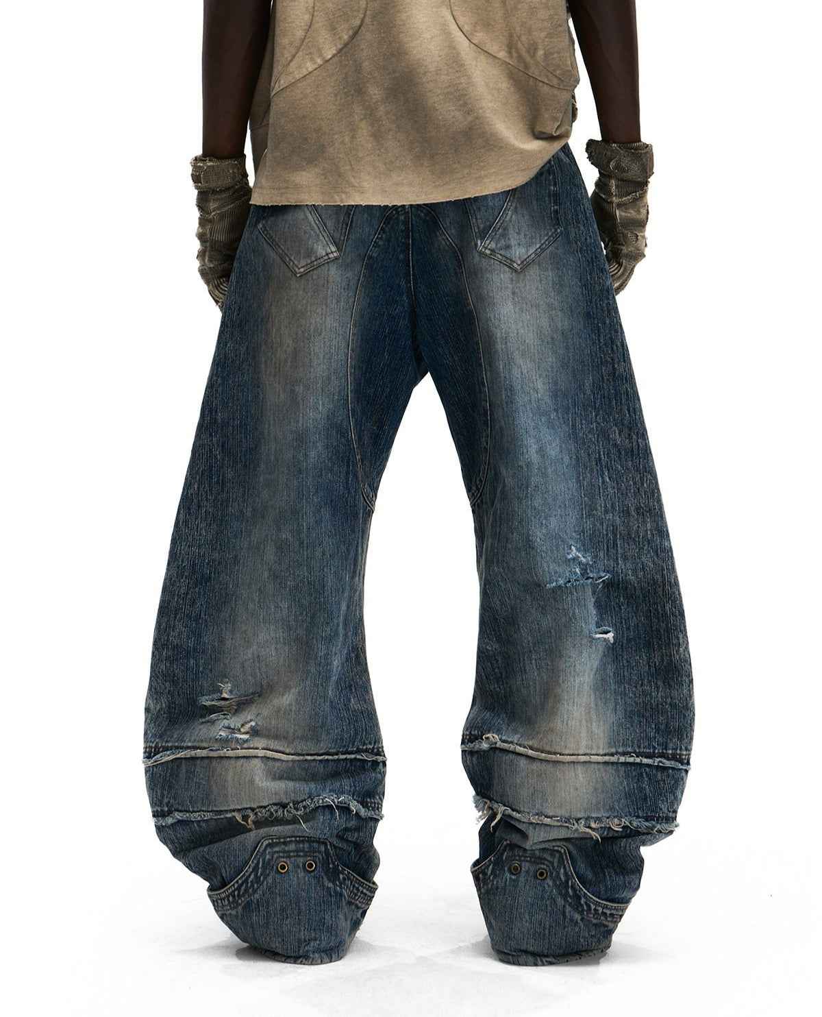 Scale-armor-patterned Bamboo-knot-design Curved-sword Jeans For Men